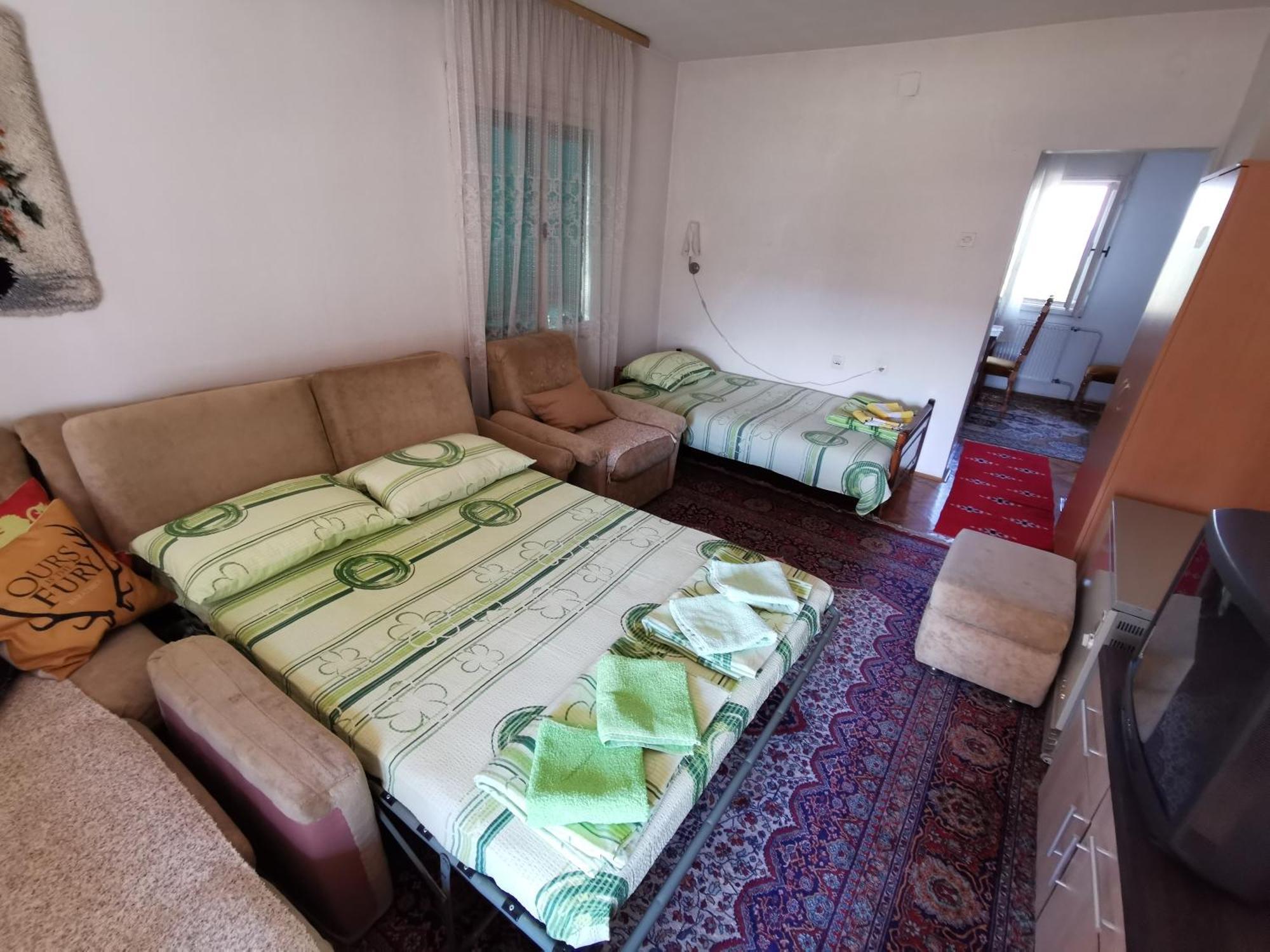 Apartments Domacinstvo Nikolic Valjevo Exterior foto