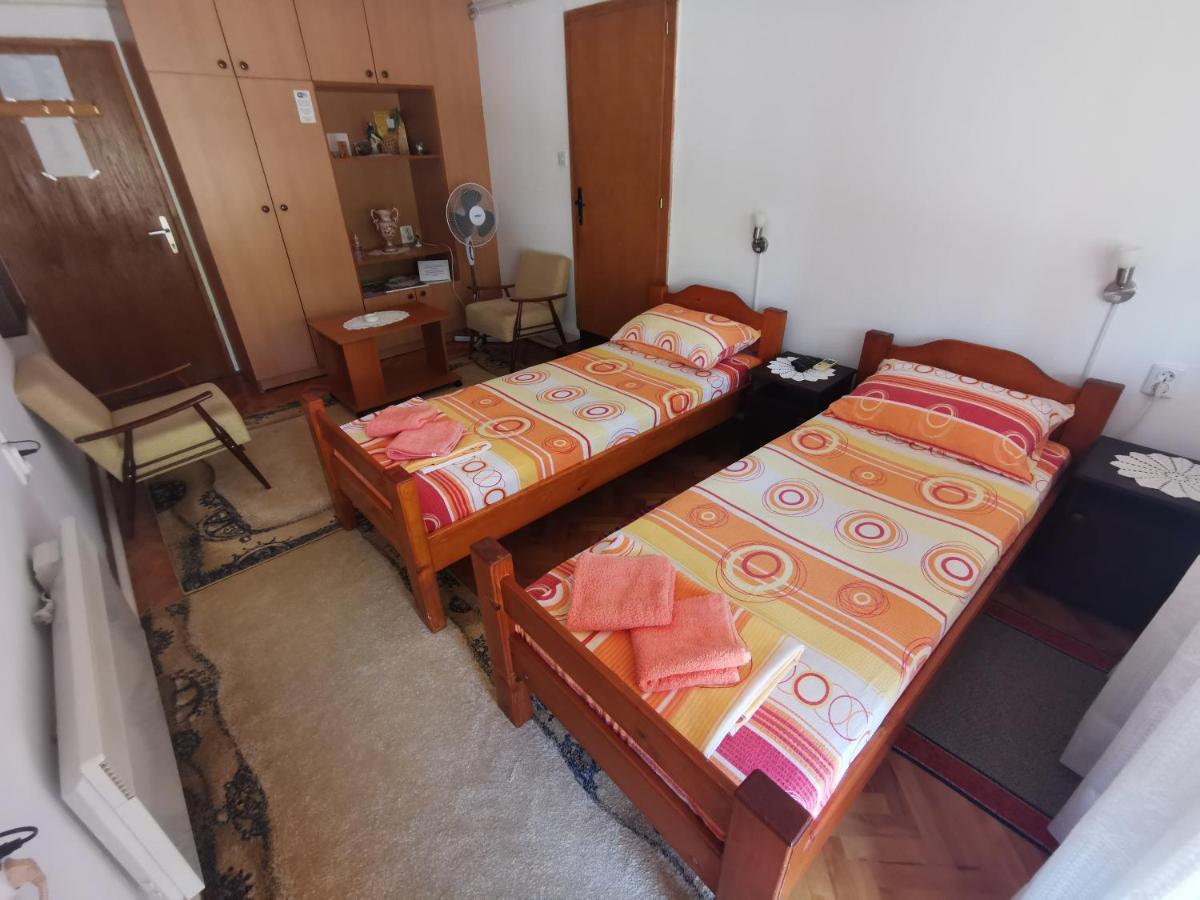 Apartments Domacinstvo Nikolic Valjevo Exterior foto