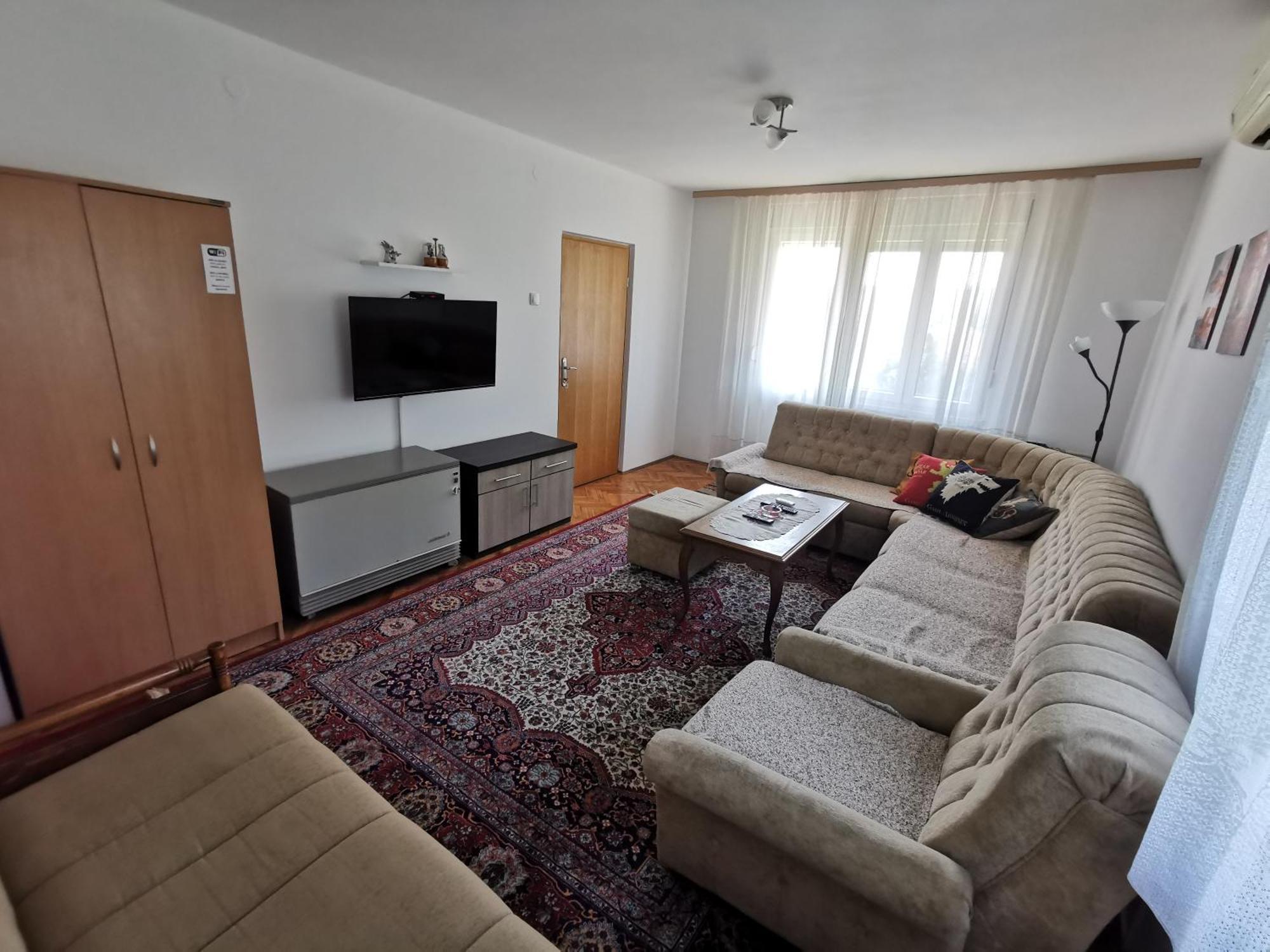 Apartments Domacinstvo Nikolic Valjevo Exterior foto